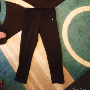 Athletic workout Capri pants